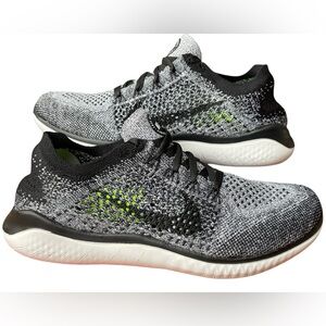 Nike Free RN Flyknit Women’s Size 8 Gray/Black Running Shoes NIB